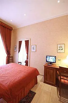 Pensión Terrace 4*